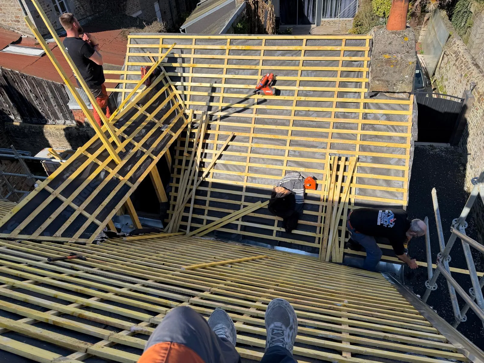 Jefferson Michelet - Travaux de couverture à Carpiquet